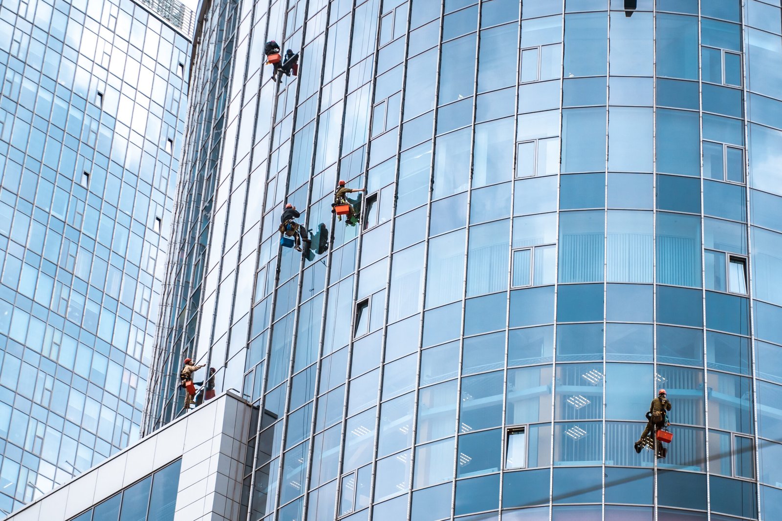 Common Challenges Faced By Curtain Wall Installers