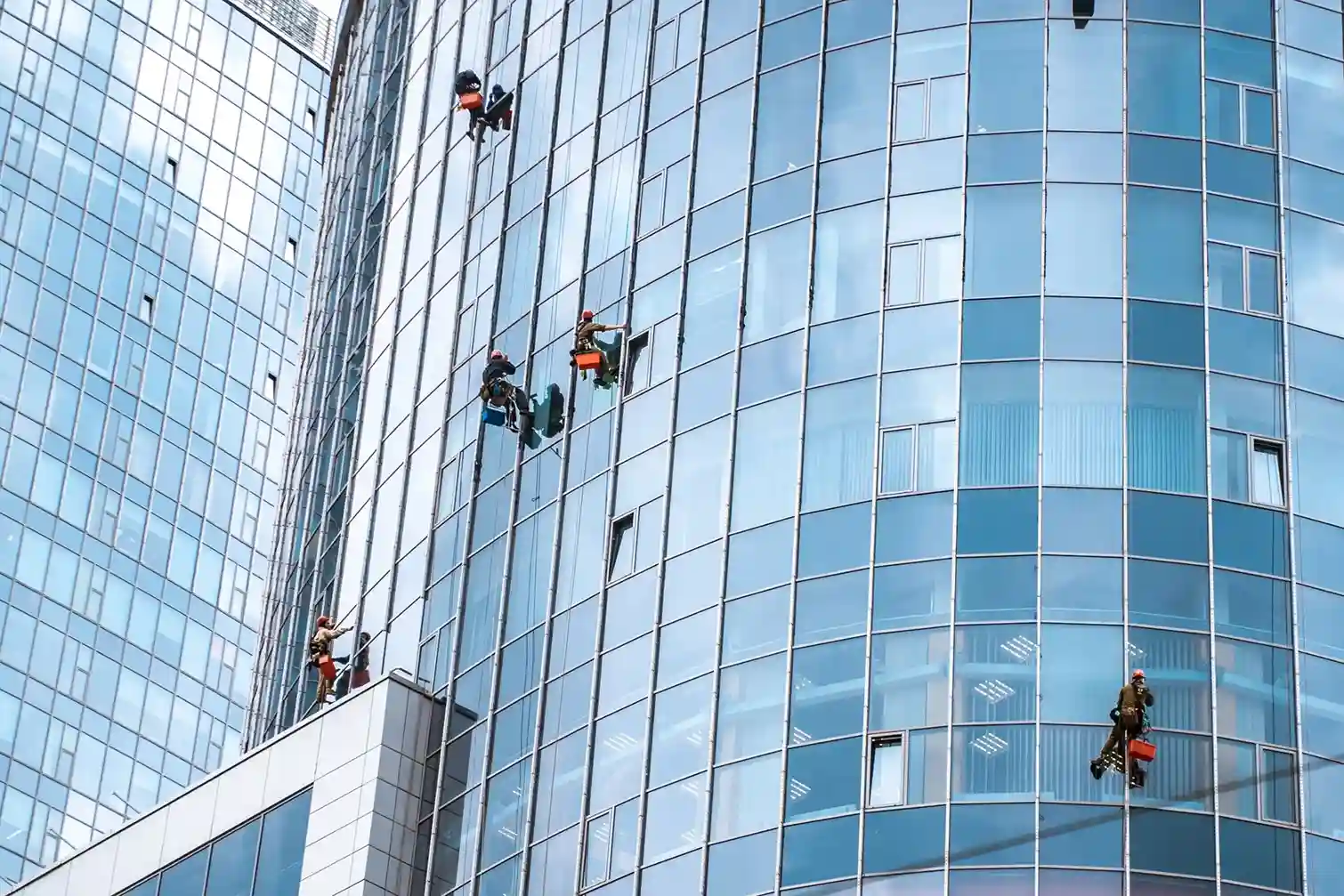 Common Challenges Faced by Curtain Wall Installers