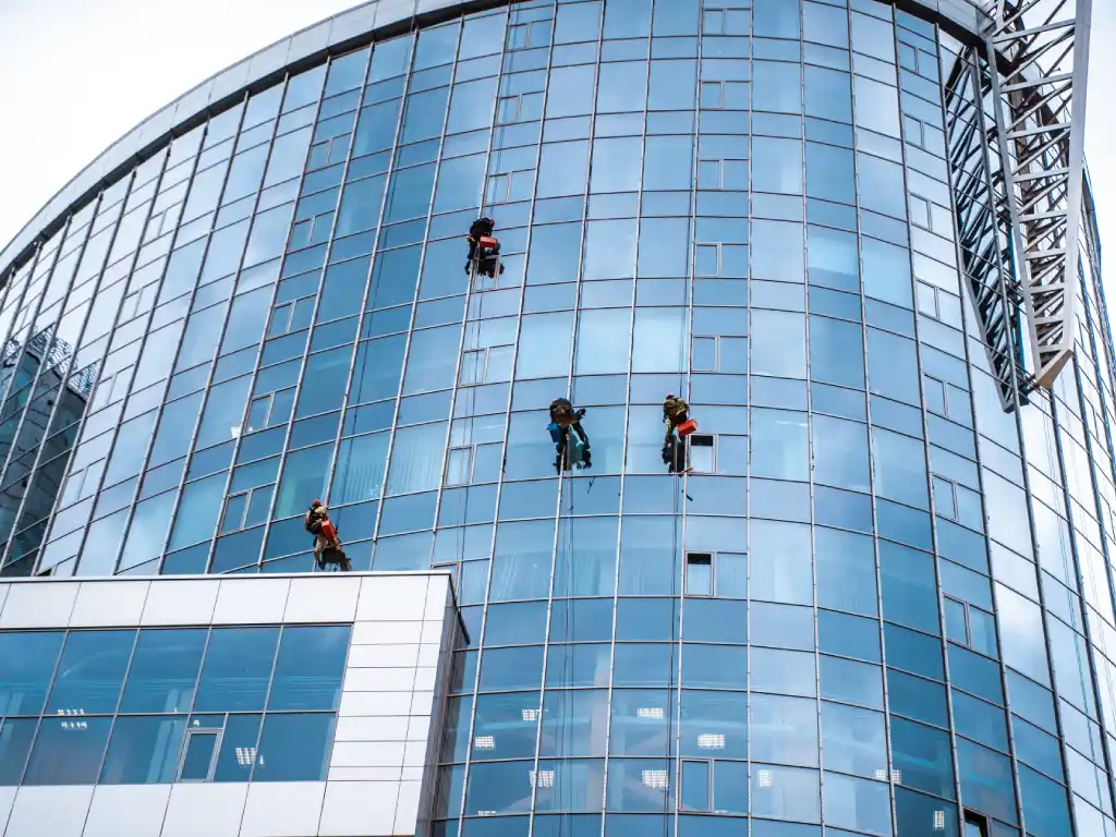 How to Choose Experienced Curtain Walling Contractors for Your Installation