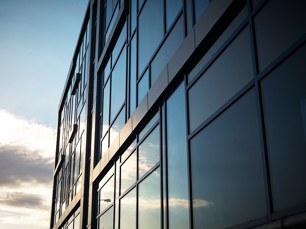 Unitised Curtain Walling Vs Stick System Curtain Walling
